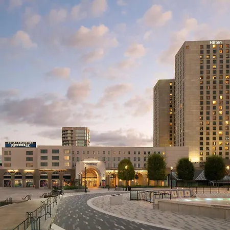 Hilton New Orleans Riverside